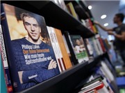 Bóng đá anh, ngoại hạng anh, lịch thi đấu euro 2012, Philipp Lahm nói gì trong tự truyện: Đừng bao giờ tiết lộ mình đồng tính